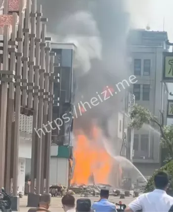 发生爆炸