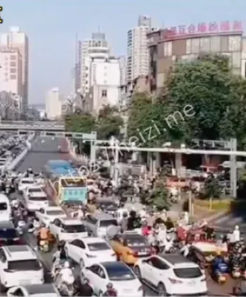 交警护送