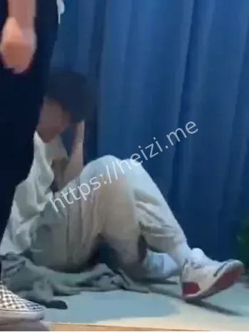 清纯女生