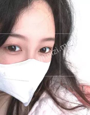 人妻