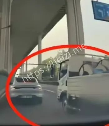 5秒3次变道