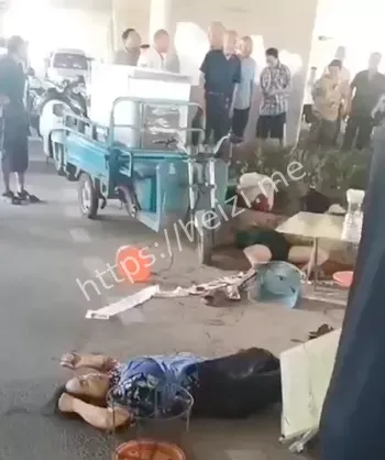 摊位争夺