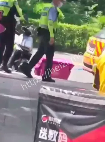 交警查扣