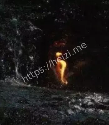 沉积岩自然燃烧