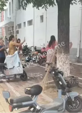 母女捉奸