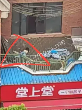 尸体丢下楼