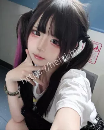 反差天花板