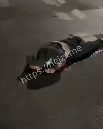 张雪500摩托120迈过弯失控