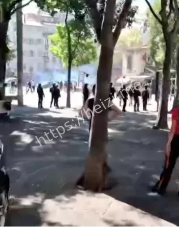 要求马克龙下台