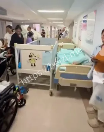 学生腹痛事件