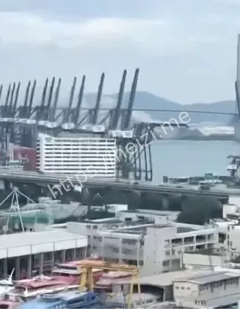 青尚路航运路起火现场