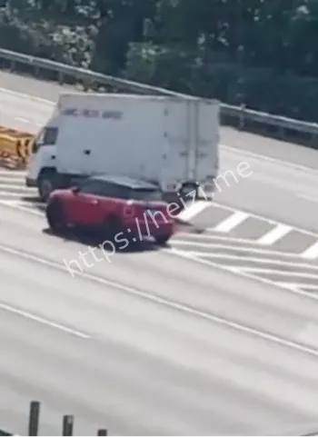 错过路口强行变道