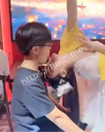 擦边舞争议