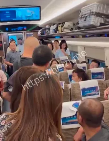 高铁上遭便衣警察拦截