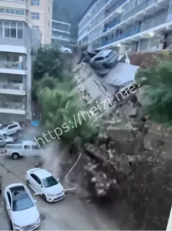 宝塔区丰泽园路基滑坡