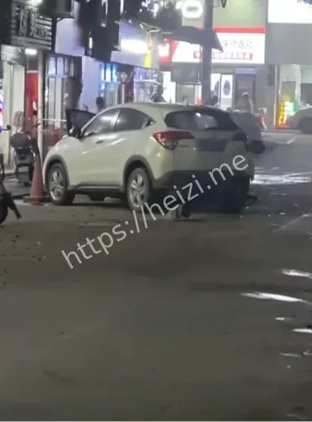 连撞多车