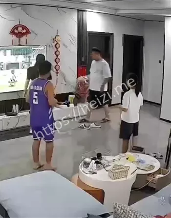 孩子被摔死