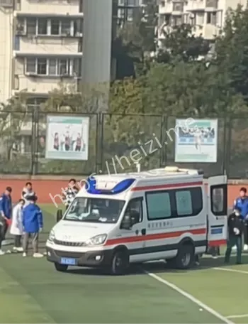 南京栖霞中学猝死事件