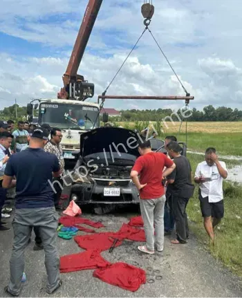黑衣女递枪劫狱