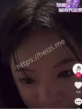 邕江大桥黑衣女孩坠江