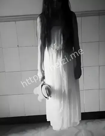 监控数次捕捉飘逸白影