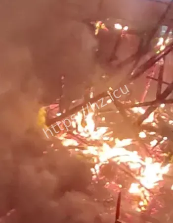 整栋房子瞬间火海