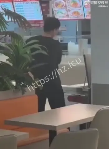 男生表白被拒后