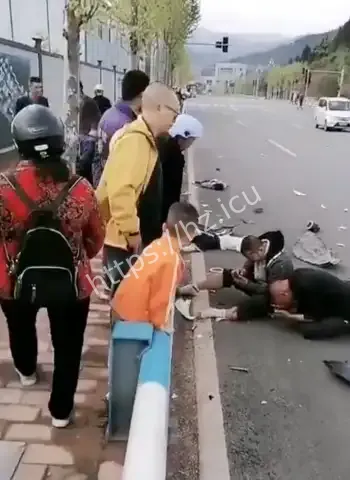 石柱交通惨案电动车逆行警示