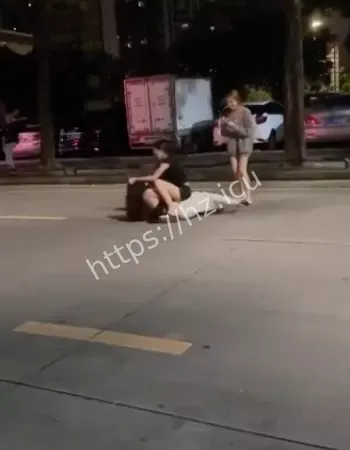 路人拍下全过程