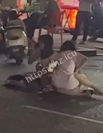 深夜街头与人打架事件