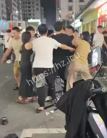 精神小伙