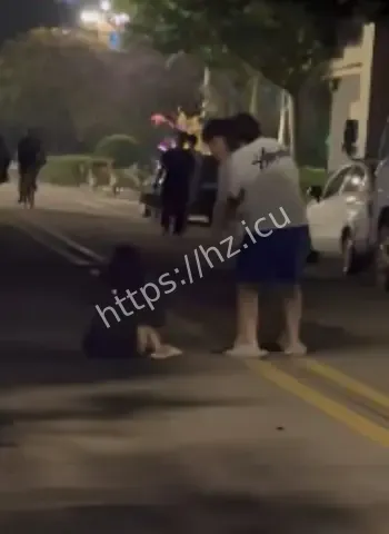 男友暴怒放倒女友视频曝光