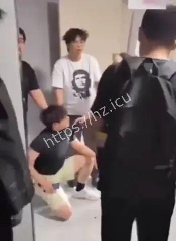 王逸
