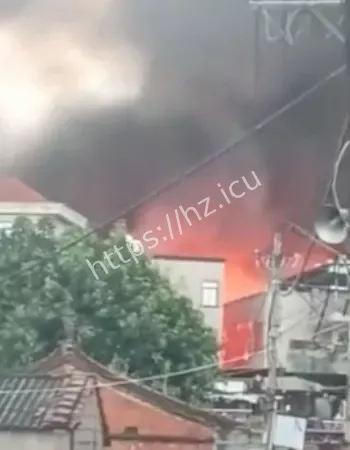 废品收购站发生火灾